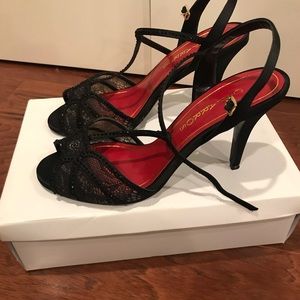 Shoes - 9.5/10 Heels Coparros Shoes - 9.5/10 Heels Coparros